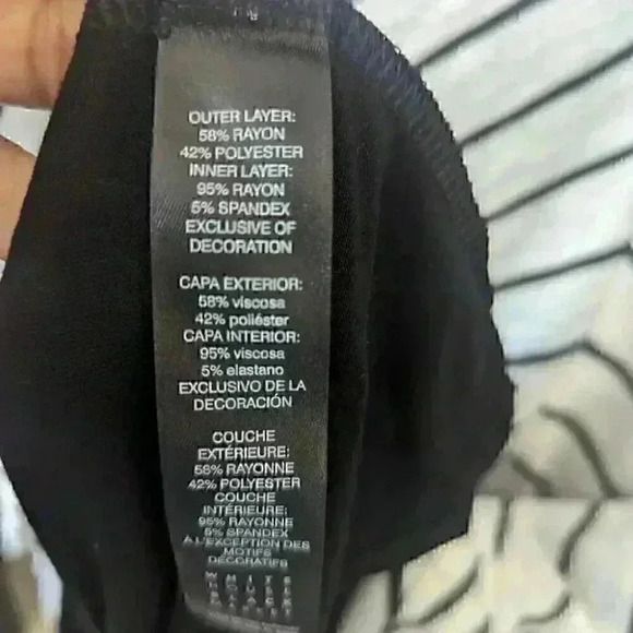 White House Black Market Tunic Top - size small - Picture 3 of 3